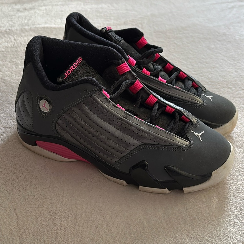Air Jordan 14 Retro ‘Hyper Pink’ GS